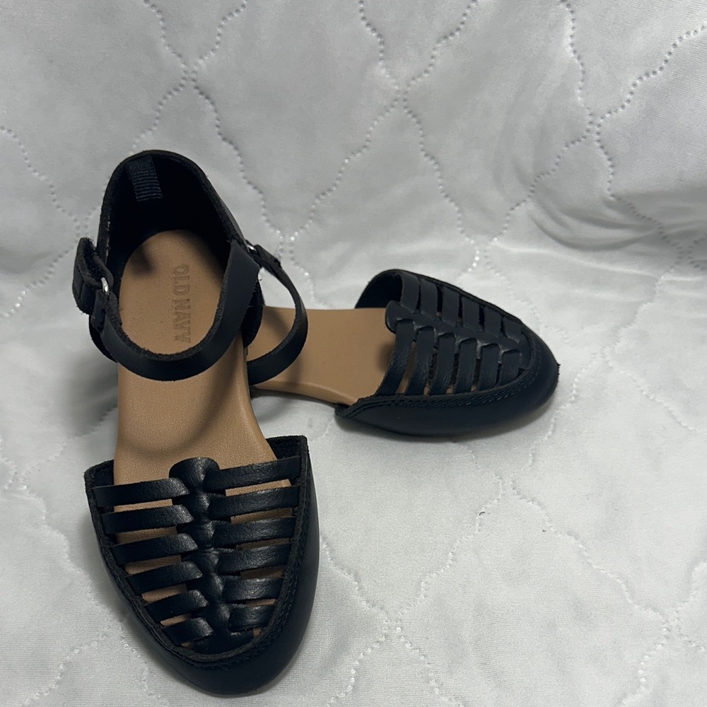 Old Navy Black Strappy Sandals